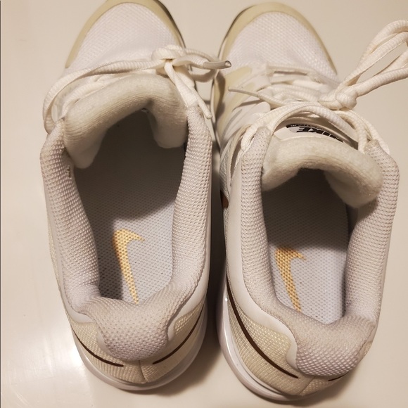 Womens Nike Size 8.5 Like New - Picture 4 of 5